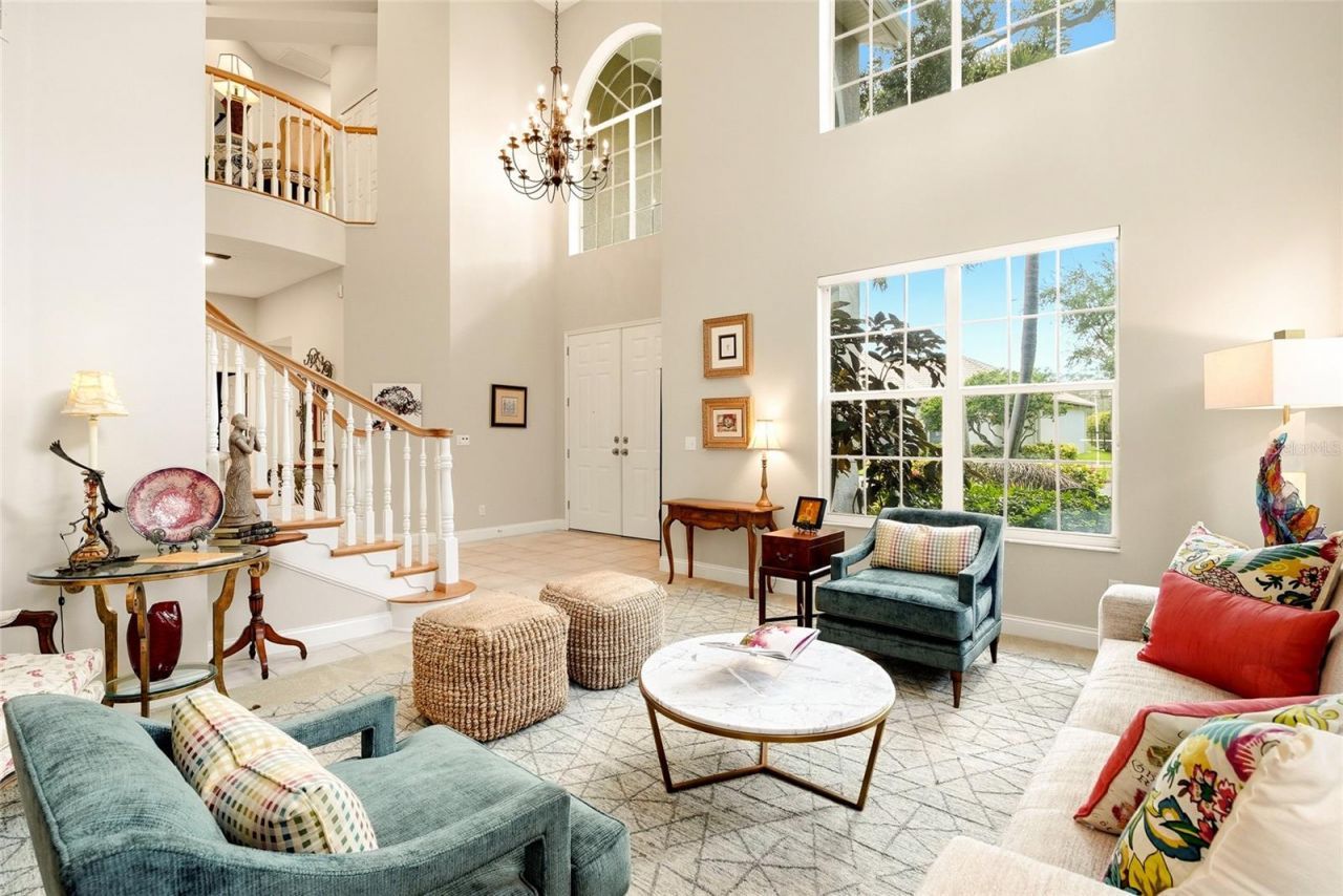 1246 Darlington Oak Circle Ne, Saint Petersburg, FL 33703 Photo