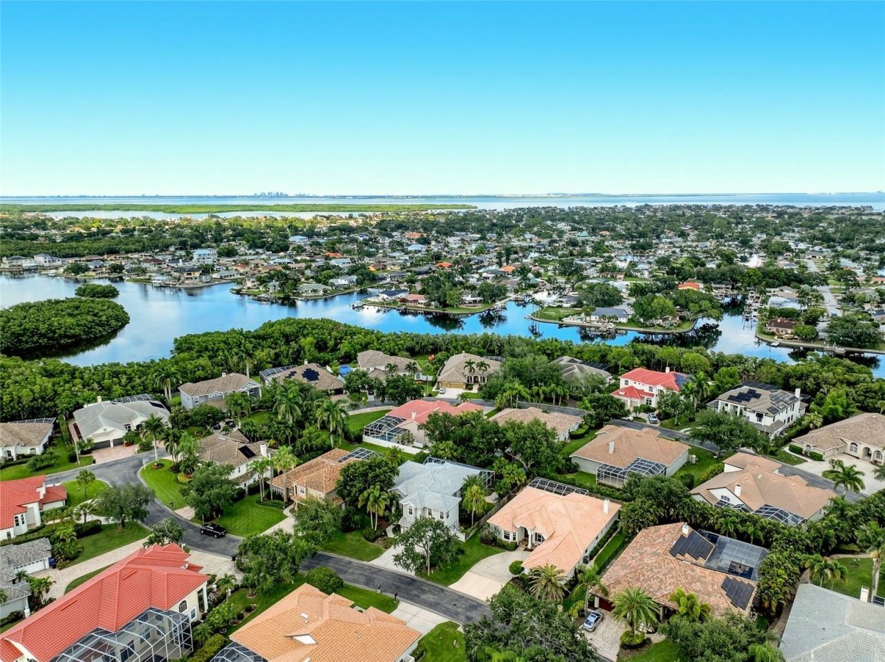 1246 Darlington Oak Circle Ne, Saint Petersburg, FL 33703 Photo