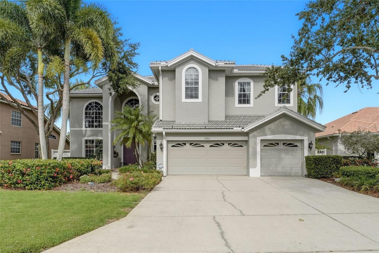1246 Darlington Oak Circle Ne, Saint Petersburg, FL 33703 Photo