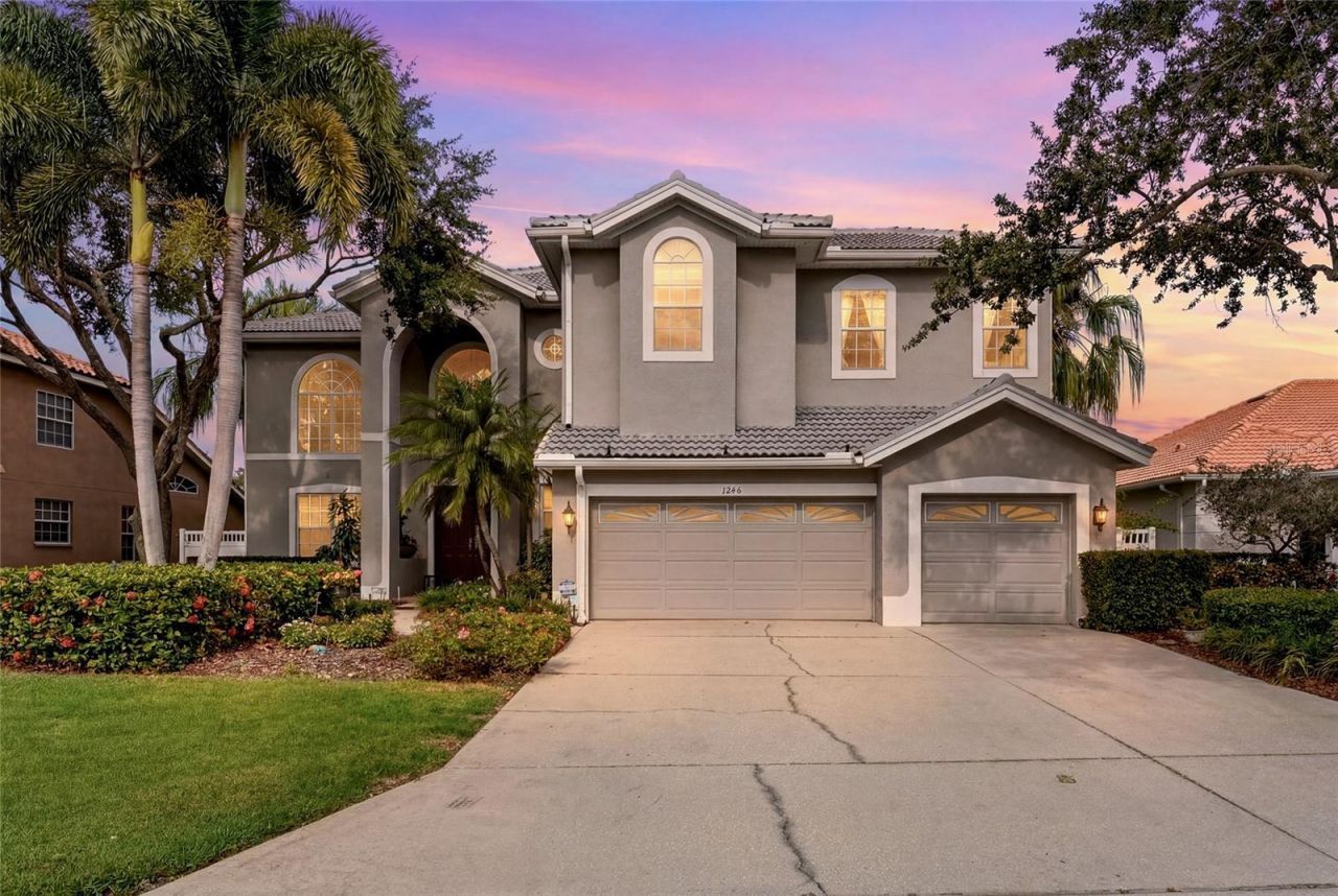 1246 Darlington Oak Circle Ne, Saint Petersburg, FL 33703 Photo