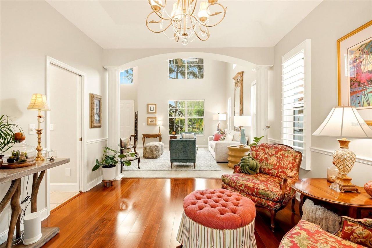 1246 Darlington Oak Circle Ne, Saint Petersburg, FL 33703 Photo