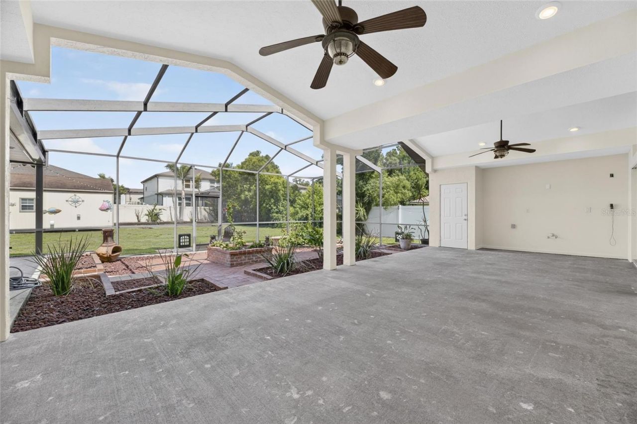 2001 Cimmaron Run Drive, Valrico, FL 33594 Photo
