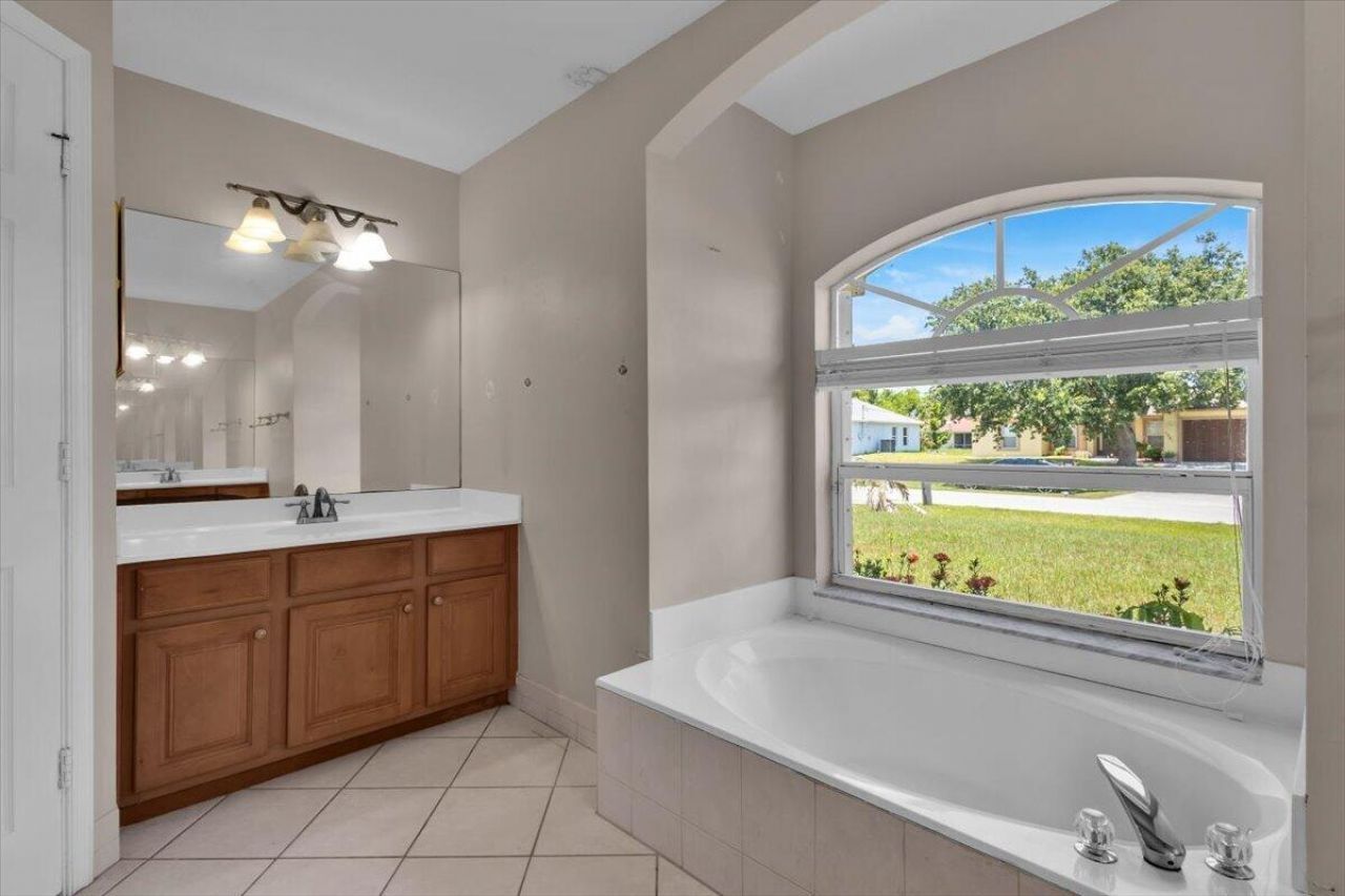 1250 SW Patricia Avenue, Port Saint Lucie, FL 34953 Photo