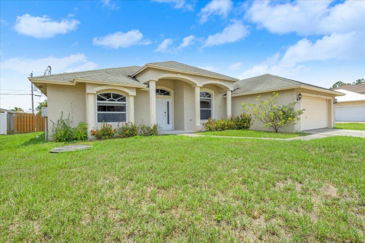 1250 SW Patricia Avenue, Port Saint Lucie, FL 34953 Photo