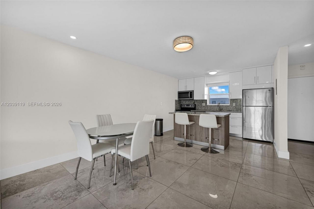 201 178th Dr, Unit 537, Sunny Isles Beach, FL 33160 Photo