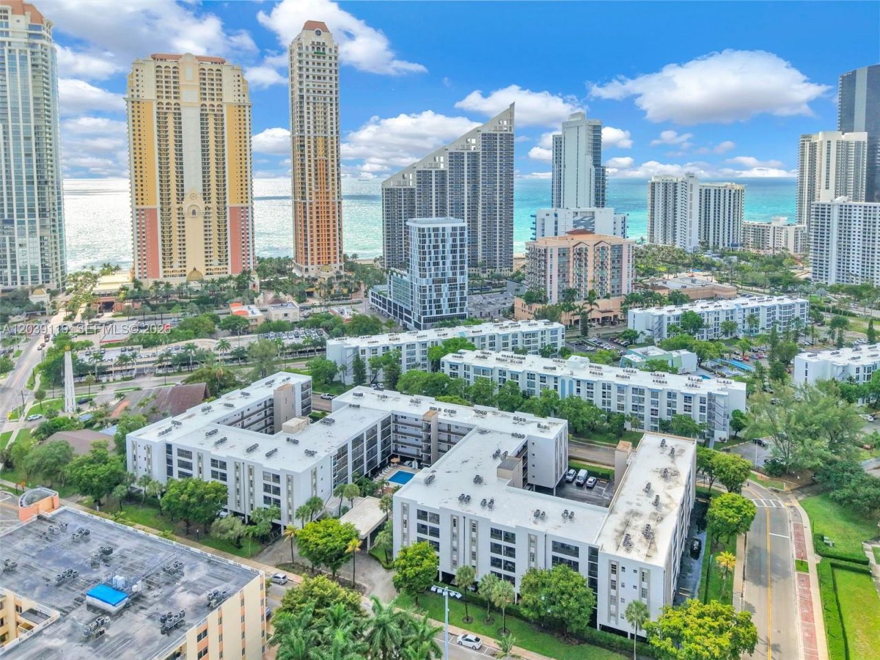 201 178th Dr, Unit 537, Sunny Isles Beach, FL 33160 Photo