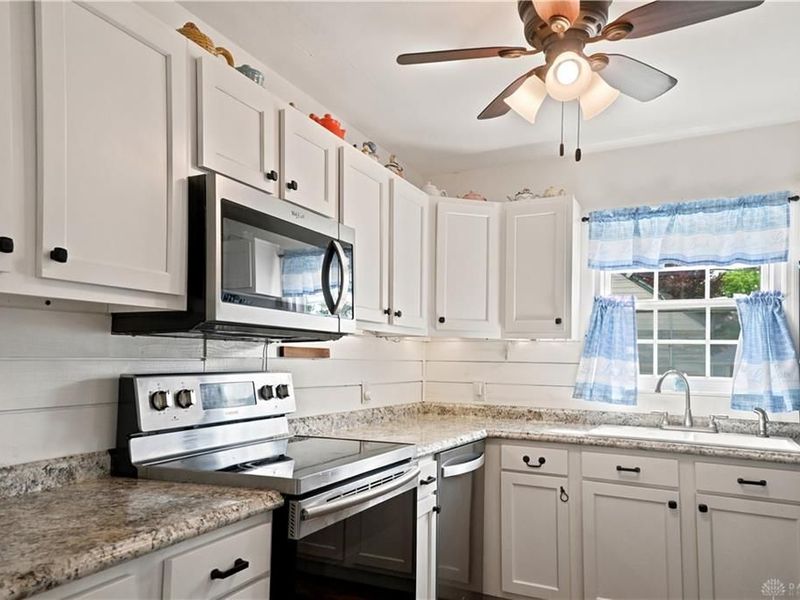 523 W Market Street, Germantown, OH 45327 Photo 7