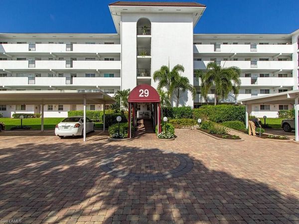 29 High Point CIR E, Unit 307, NAPLES, FL 34103