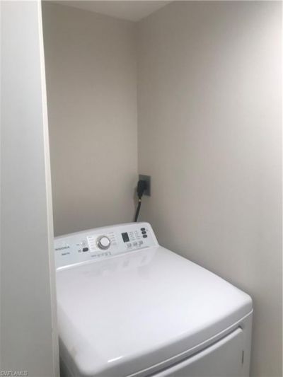 29 High Point Cir E, Unit 307, Naples, FL 34103 Photo