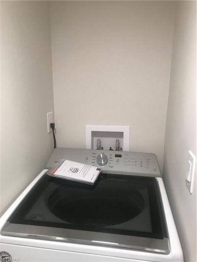 29 High Point Cir E, Unit 307, Naples, FL 34103 Photo
