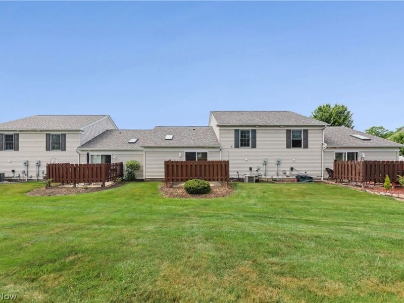 650 Sturbridge Drive, Unit 3, Medina, OH 44256 Photo 6