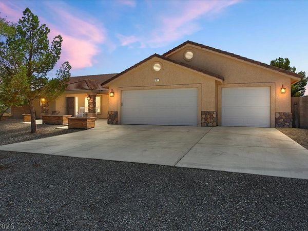 901 Laguna Street , Pahrump, NV 89048