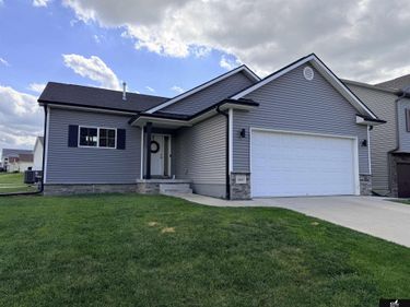 1651 Torreys Drive, Lincoln, NE 68521