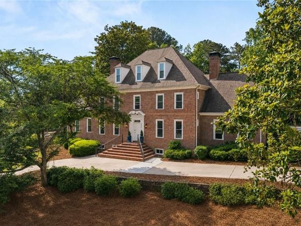 2073 Westover Plantation, Atlanta, GA 30338