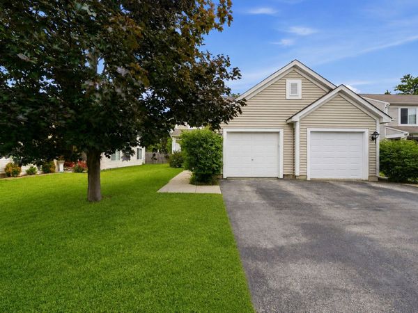 3183 Impressions Drive , Lake In The Hills, IL 60156
