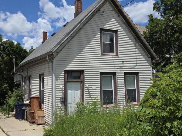 3133 N Julia STREET, Milwaukee, WI 53212