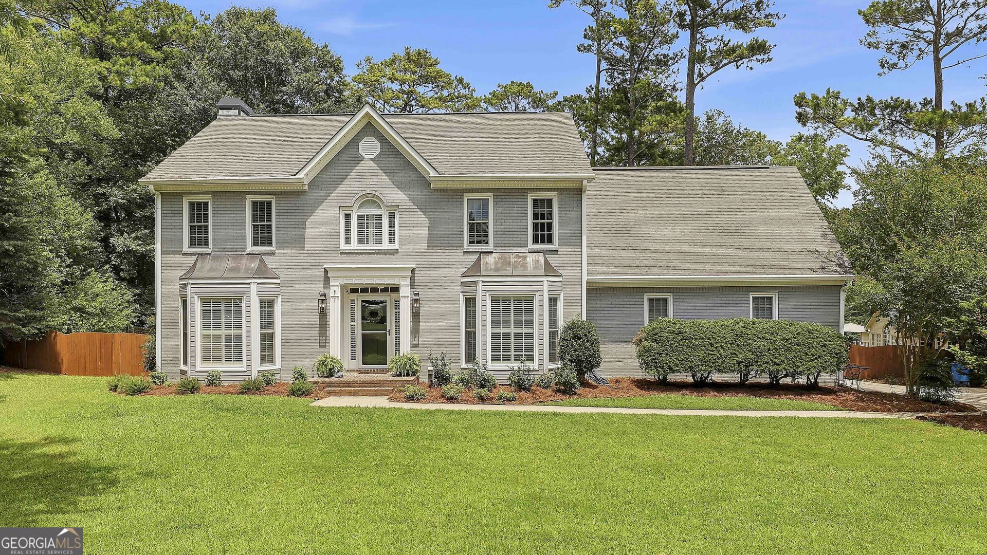 202 Crown Pt, Peachtree City, GA 30269 Main Photo