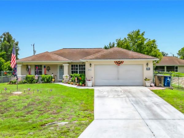 2903 38TH STREET SW, LEHIGH ACRES, FL 33976