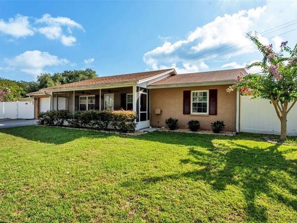 7003 SHEFFIELD DRIVE , LAKELAND, FL 33810