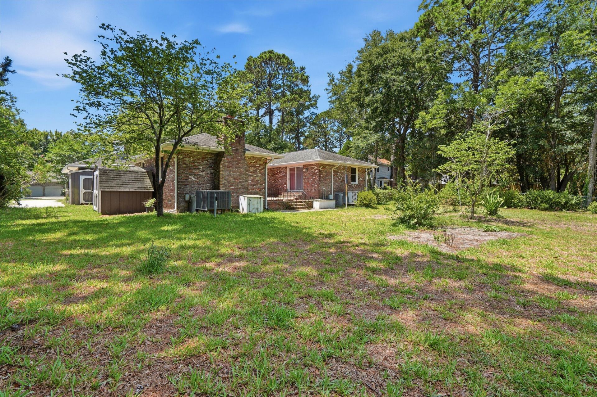 686 Pelzer Drive Photo 8
