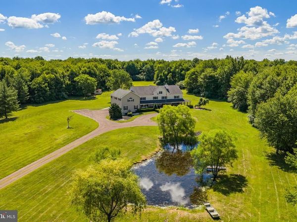 715 BUCKS ROAD, PERKASIE, PA 18944