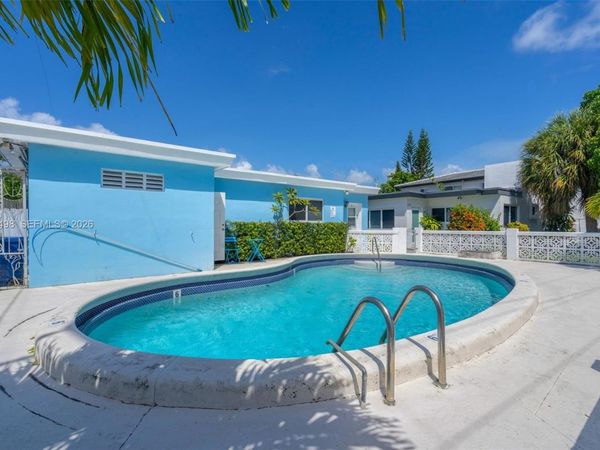 2120 Biarritz Dr , Miami Beach, FL 33141