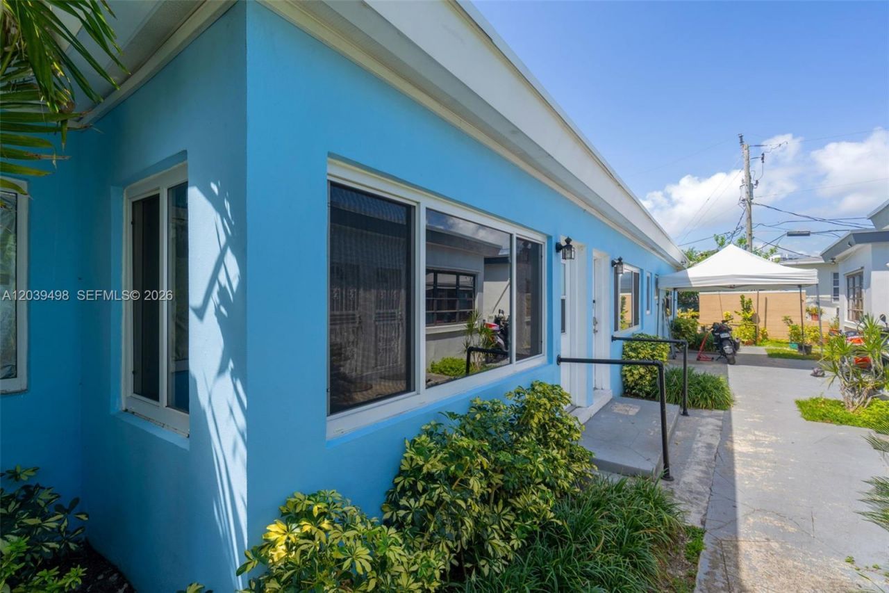 2120 Biarritz Dr , Miami Beach, FL 33141 Photo