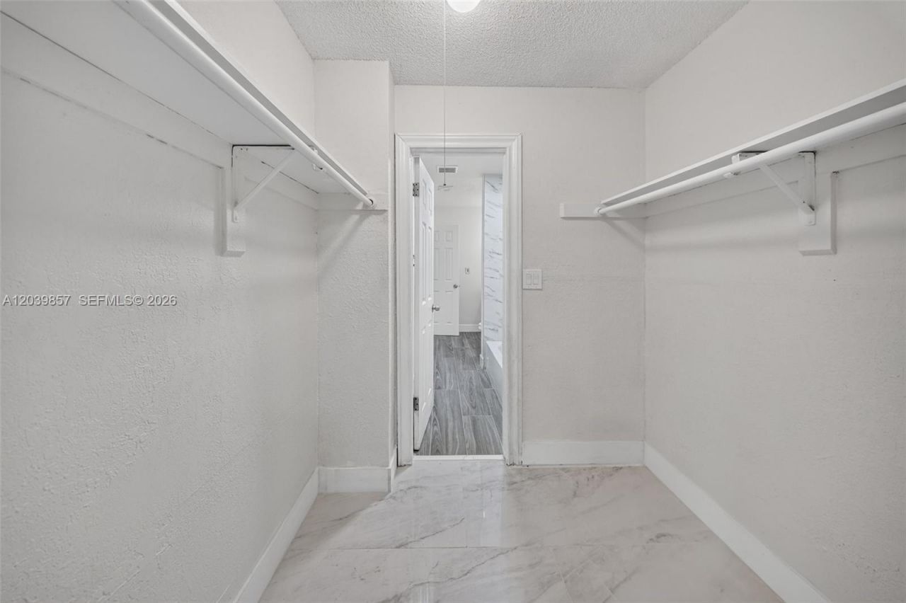 3856 NW 207 St Rd, Miami Gardens, FL 33055 Photo