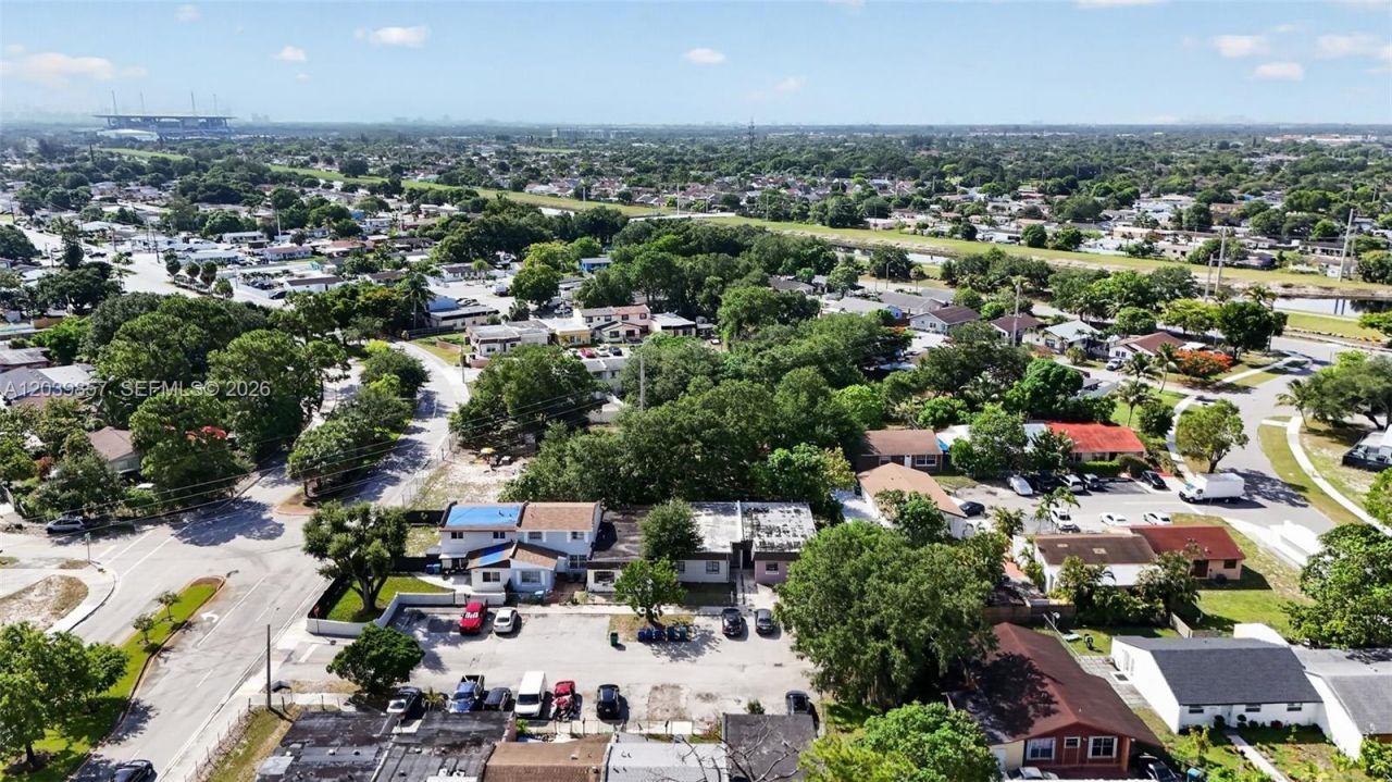 3856 NW 207 St Rd, Miami Gardens, FL 33055 Photo