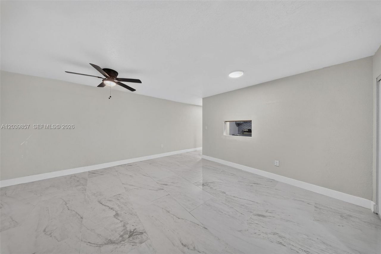 3856 NW 207 St Rd, Miami Gardens, FL 33055 Photo
