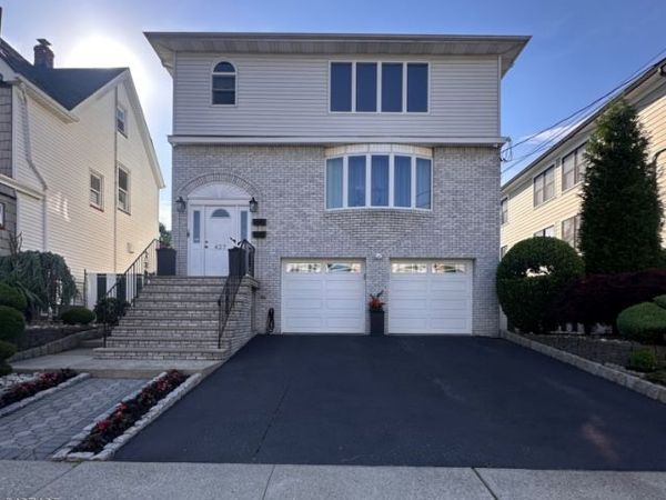 427 Forest St, Unit 2, Kearny, NJ 07032