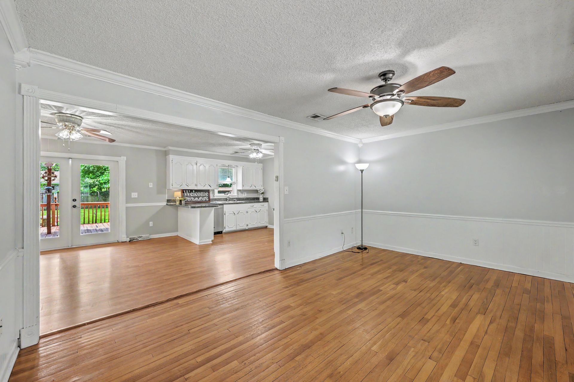 205 Janice Street Photo 11