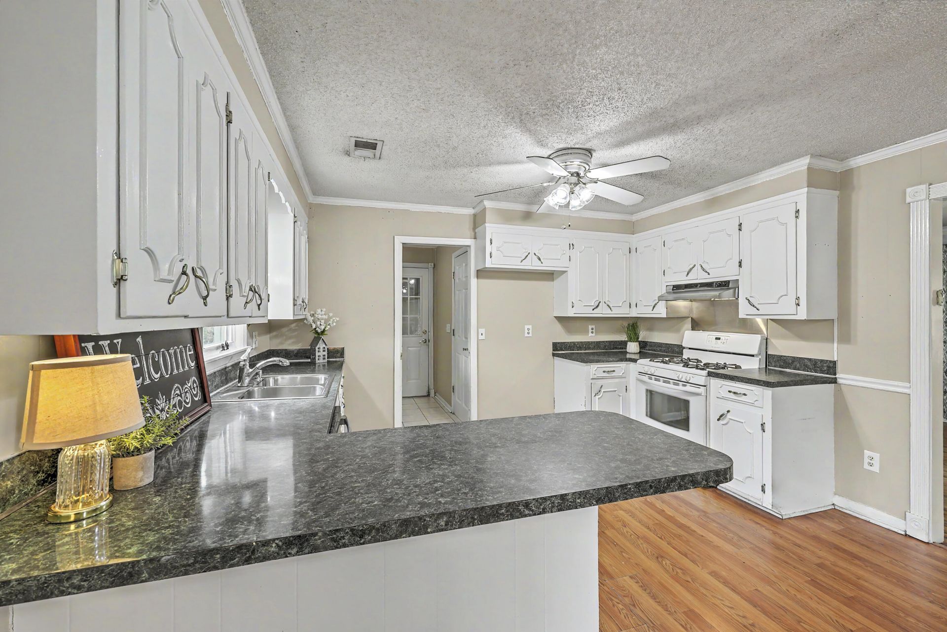 205 Janice Street Photo 14