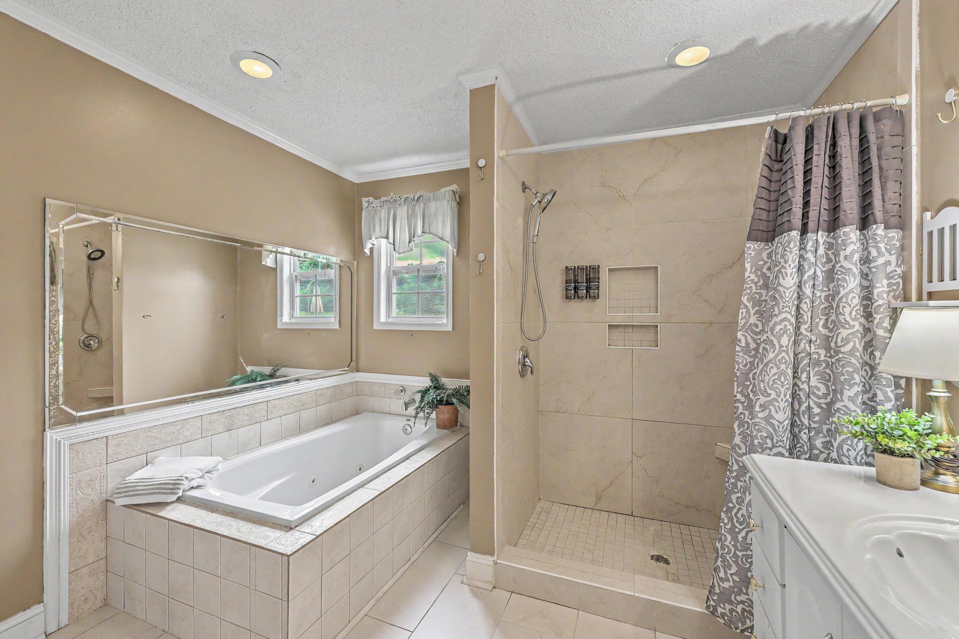 205 Janice Street Photo 20