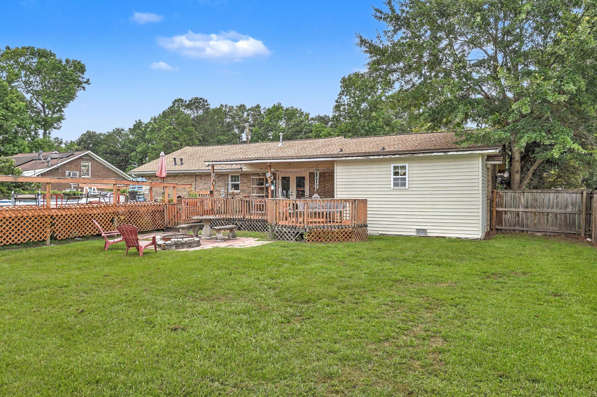 205 Janice Street Photo 37