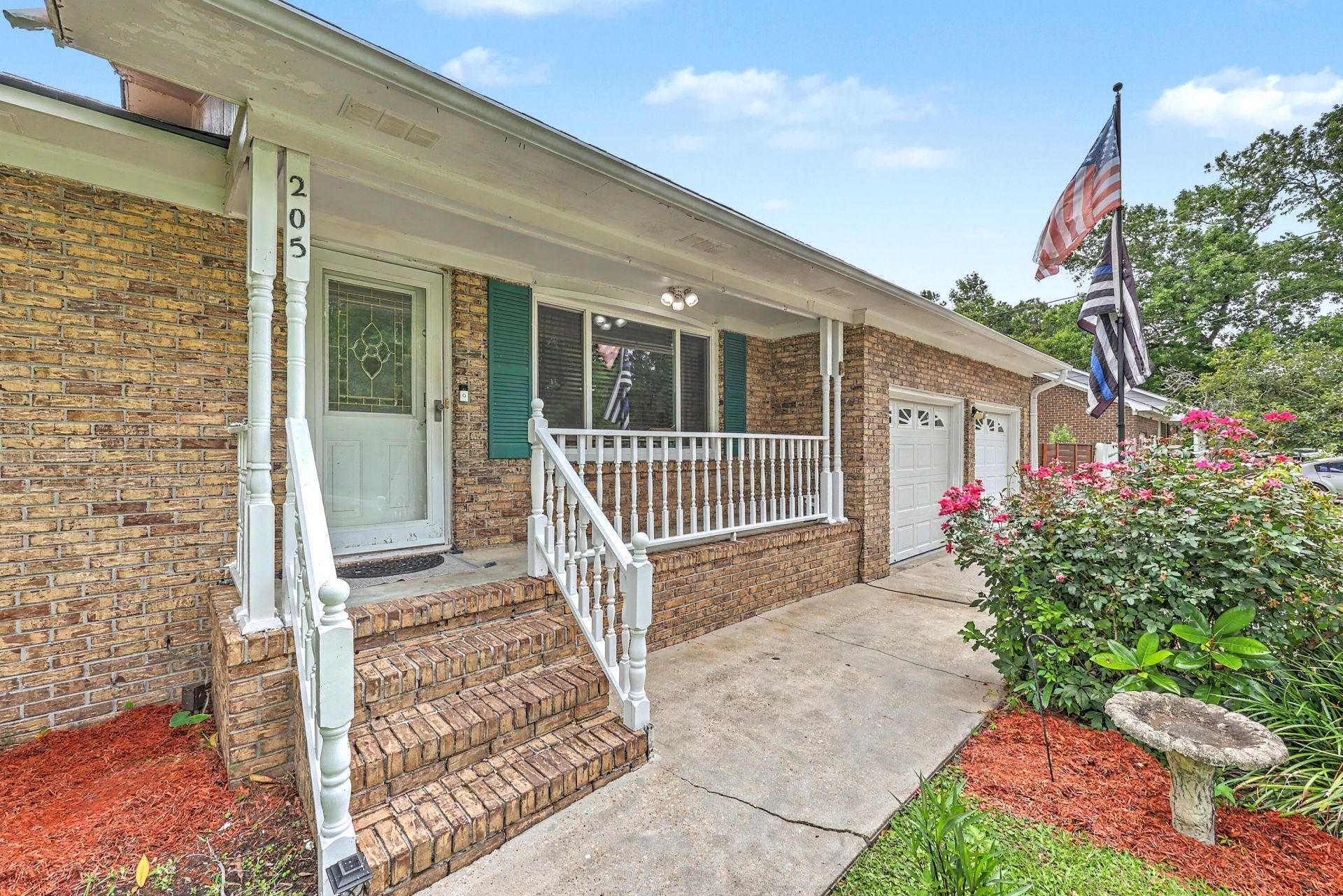 205 Janice Street Photo 7