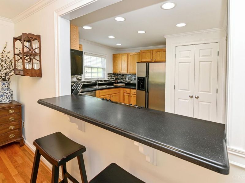 3721 Ashworth Drive, Cincinnati, OH 45208 Photo 10