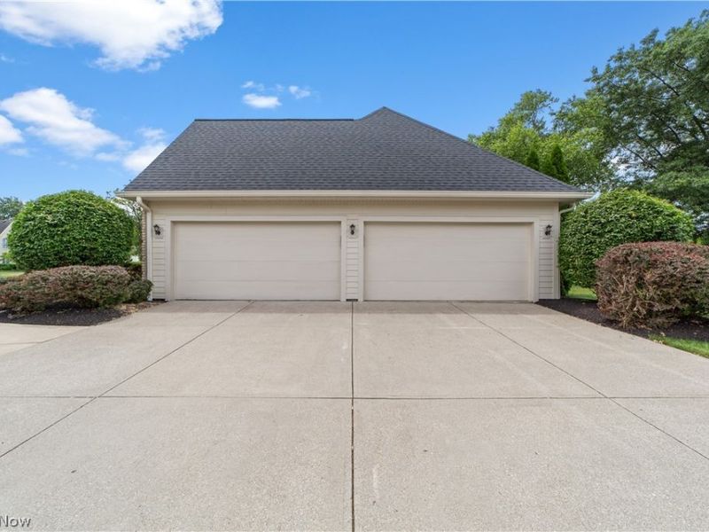 2794 Forest Lake Drive, Westlake, OH 44145 Photo 3
