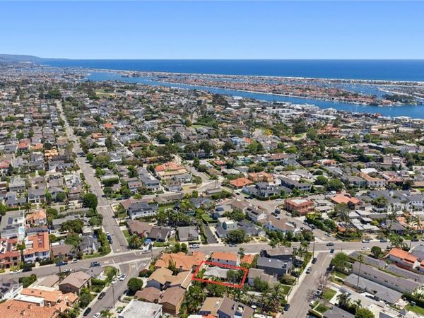 3214 Broad Street, Newport Beach, CA 92663