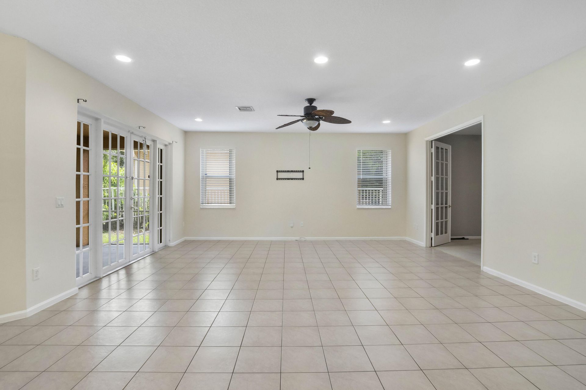 6370 Stonehurst Circle, Lake Worth, FL 33467 Photo