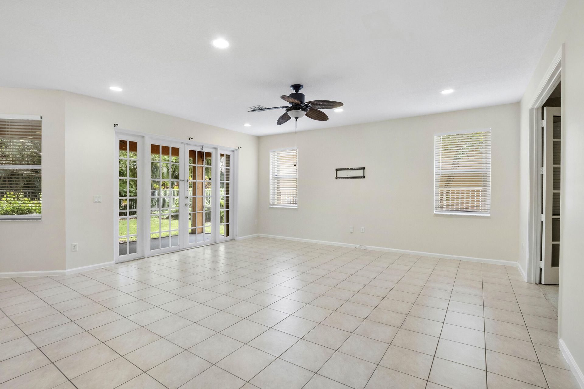6370 Stonehurst Circle, Lake Worth, FL 33467 Photo