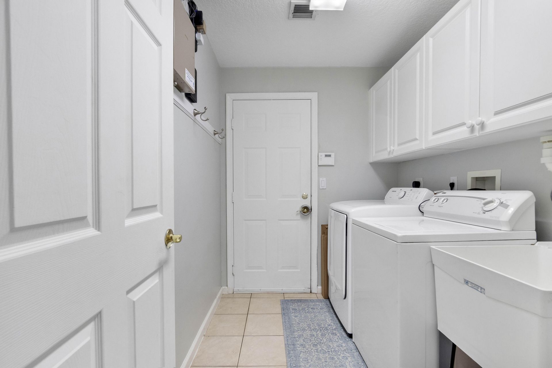 6370 Stonehurst Circle, Lake Worth, FL 33467 Photo