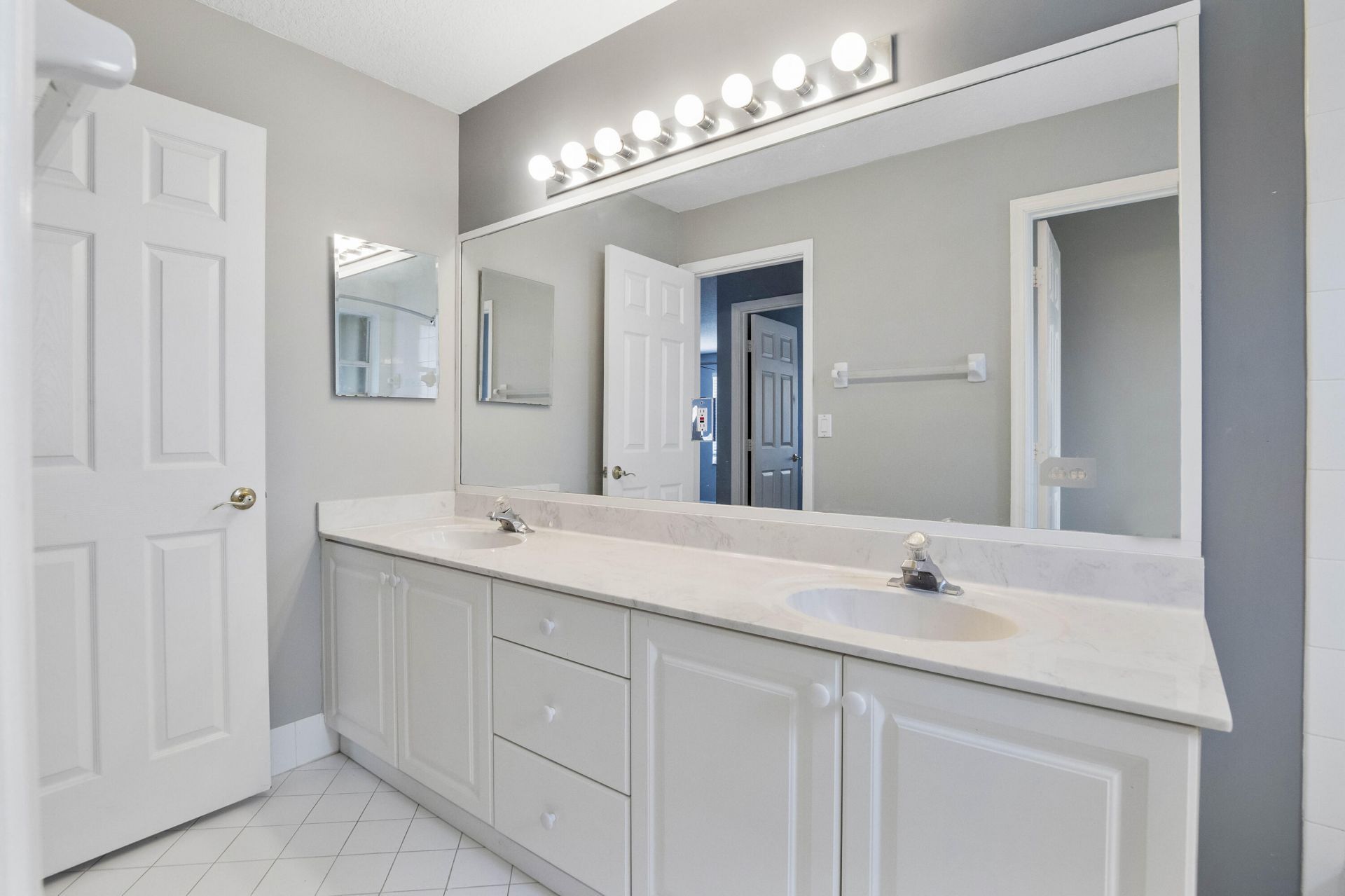 6370 Stonehurst Circle, Lake Worth, FL 33467 Photo