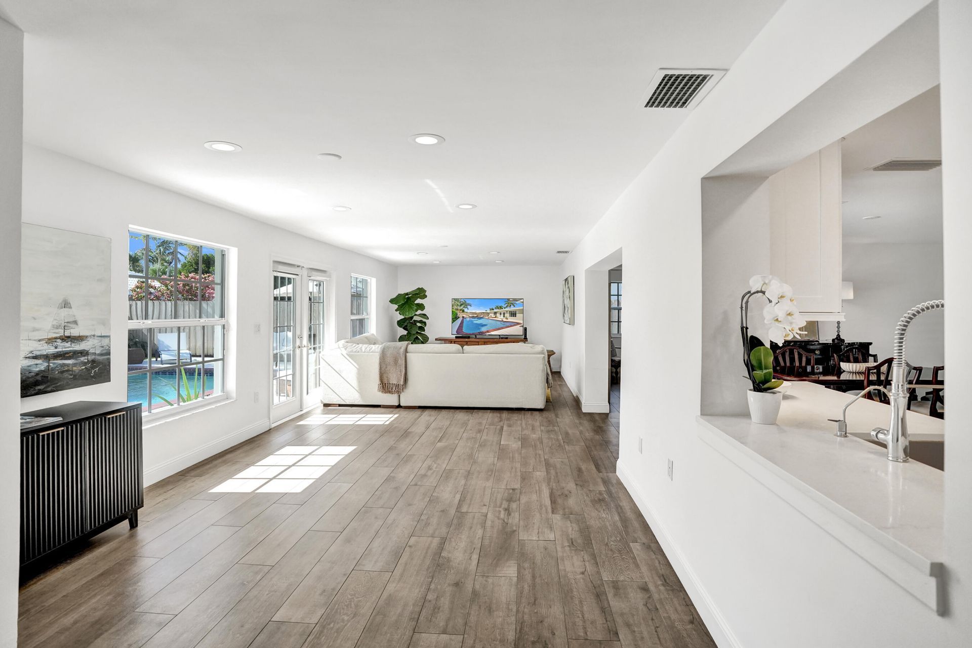 4240 NE 28th Avenue, Fort Lauderdale, FL 33308 Photo