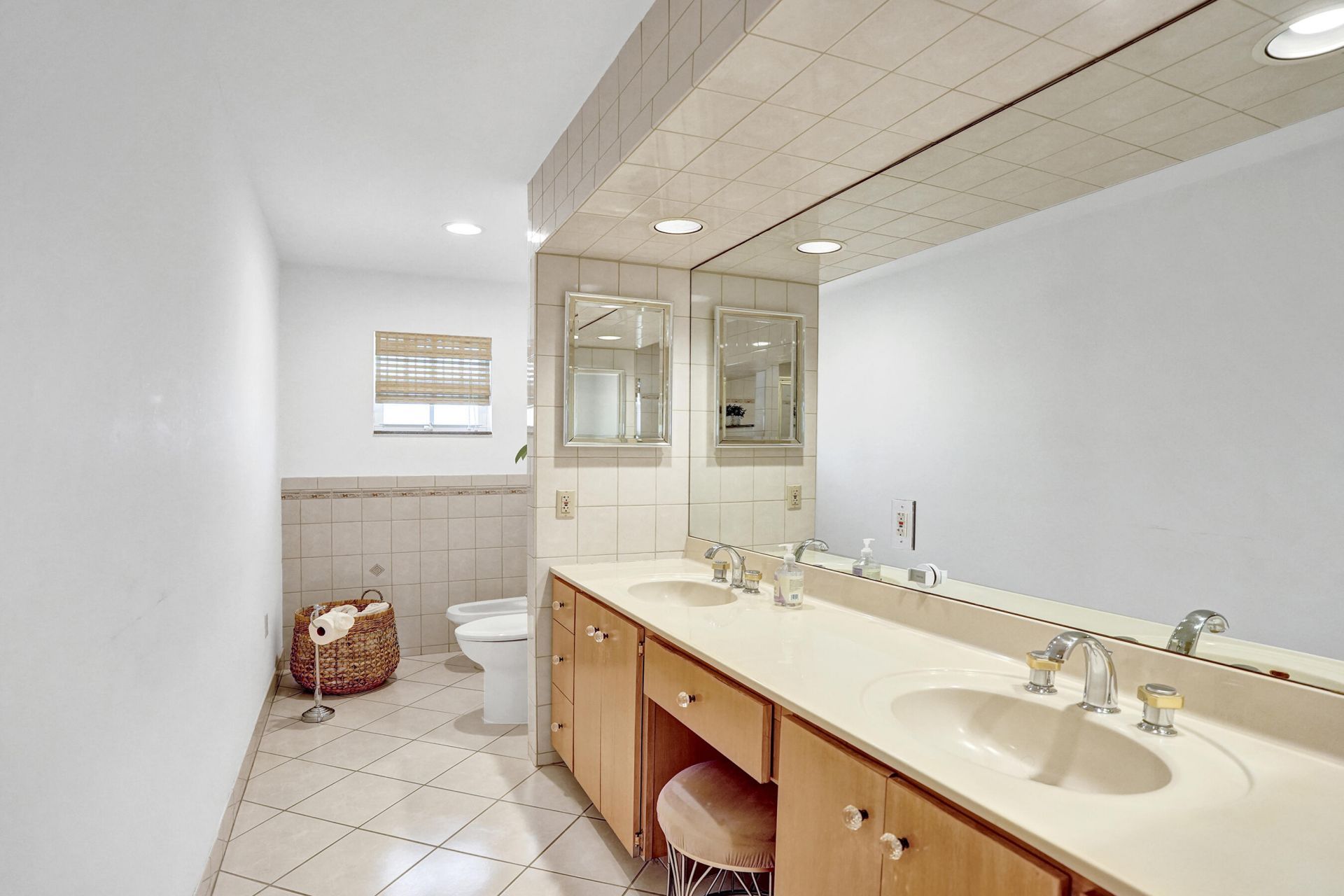 4240 NE 28th Avenue, Fort Lauderdale, FL 33308 Photo