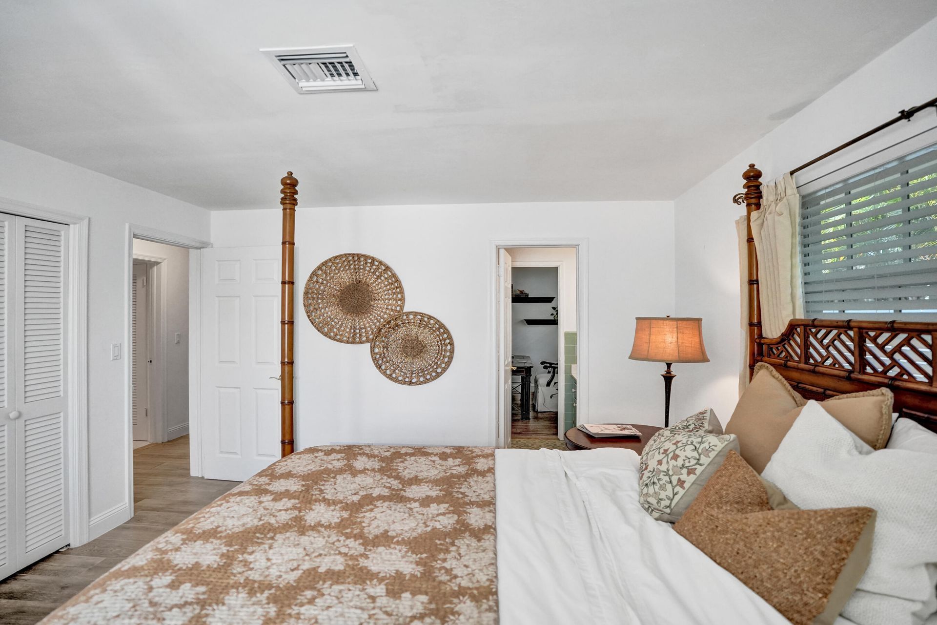4240 NE 28th Avenue, Fort Lauderdale, FL 33308 Photo