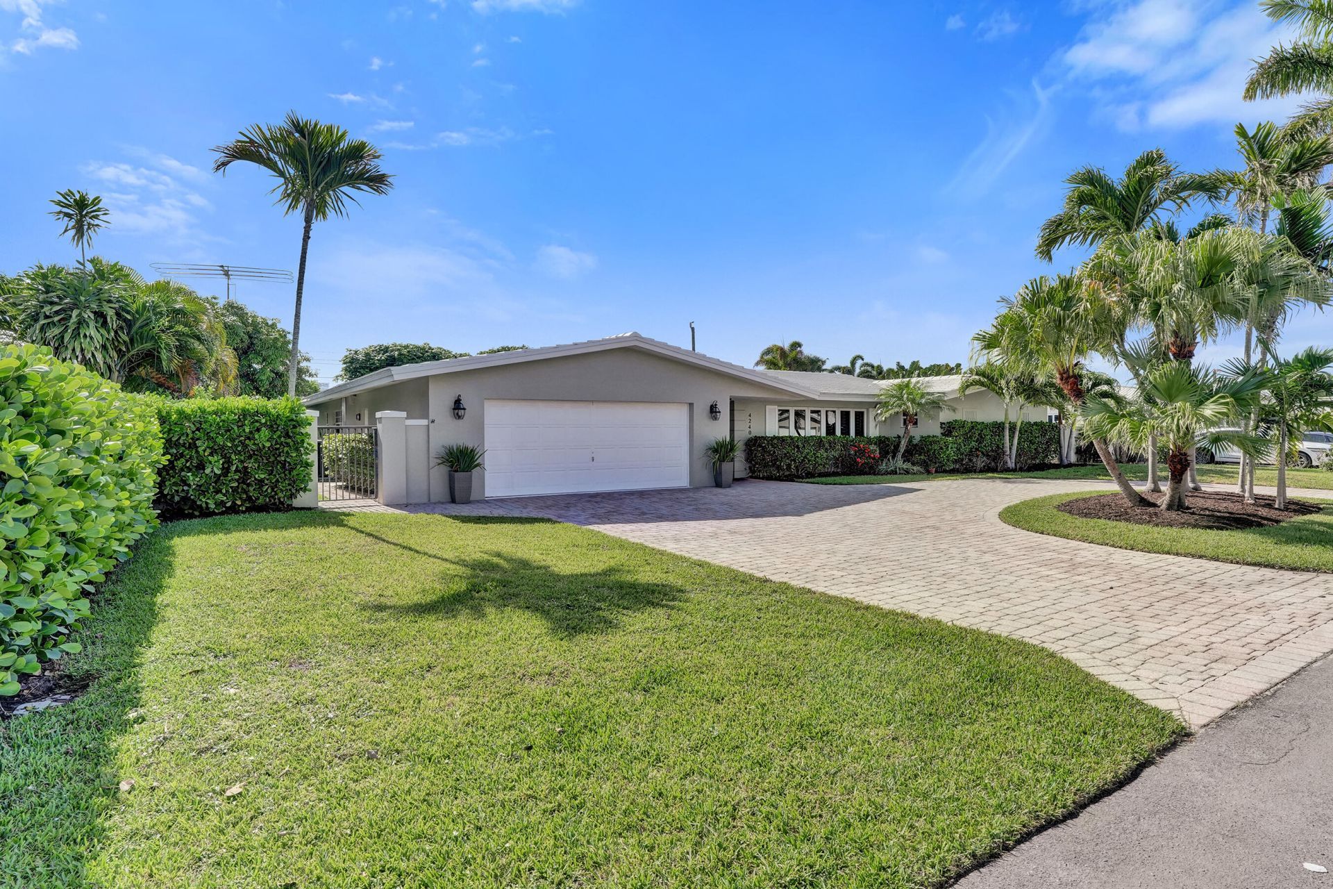 4240 NE 28th Avenue, Fort Lauderdale, FL 33308 Photo