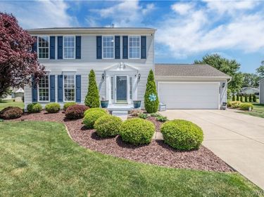 2445 King Fisher Lane , Niagara Falls, NY 14304