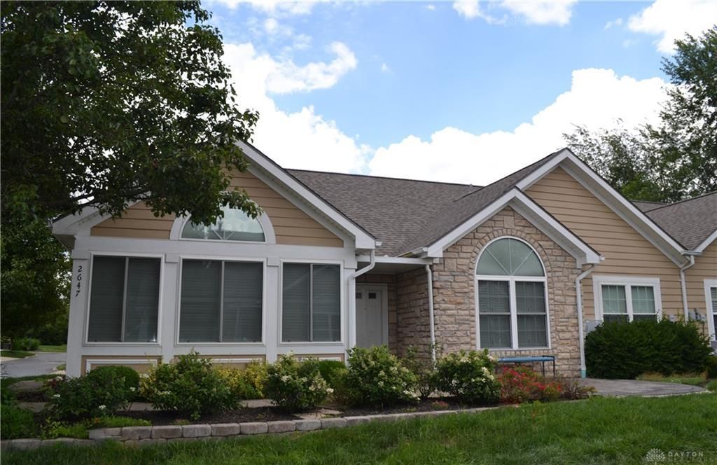 2647 Prestwick Village Circle Circle, Springfield, OH 45503 Main Photo