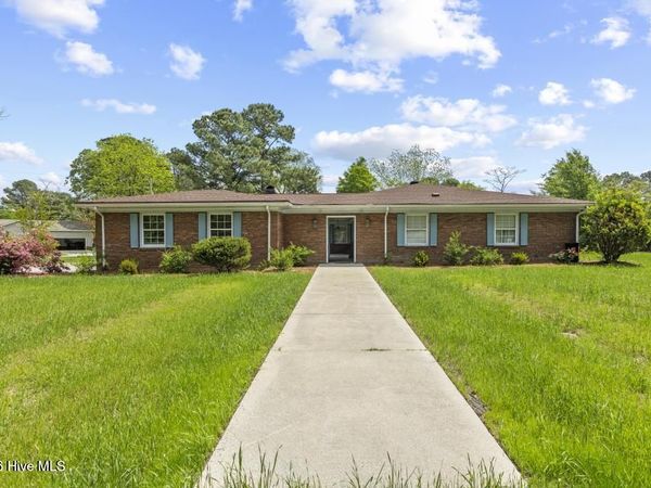 116 Oak Street , Warsaw, NC 28398
